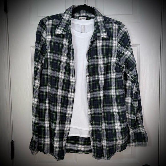 L. L. Bean Women’s Slightly Fitted Flannel - Picture 2 of 3